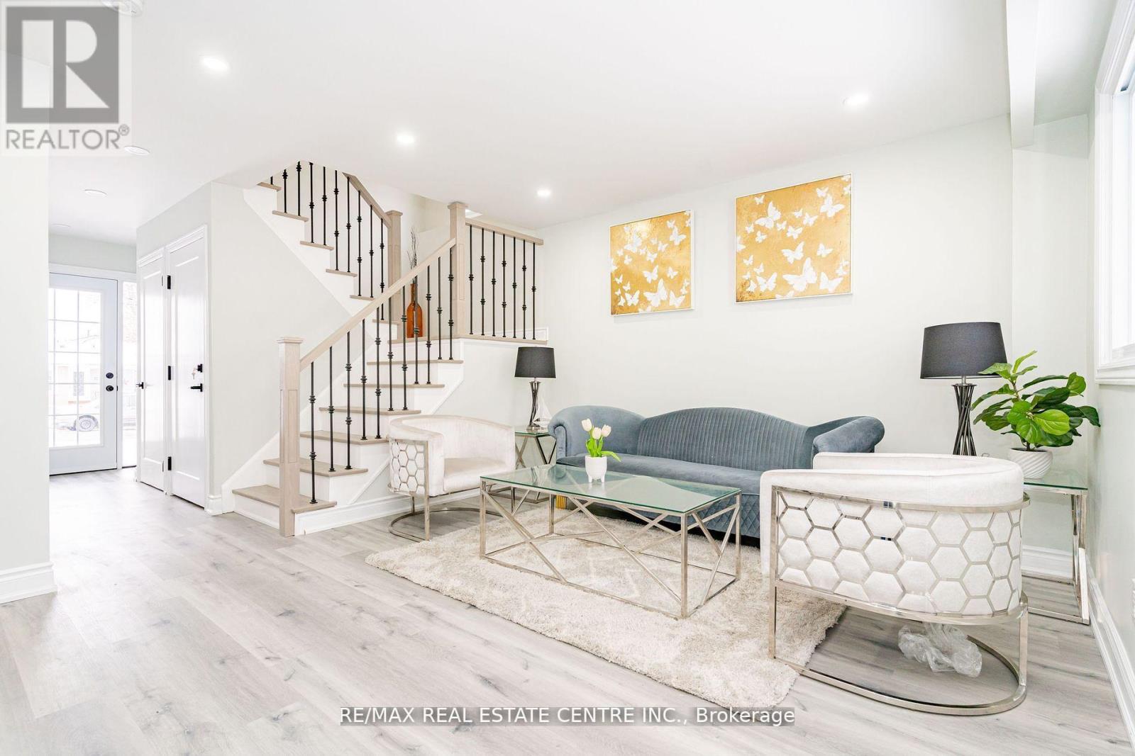 35 Feltre Avenue, Orangeville, Ontario L9W 3N8 - Photo 7 - W12961446