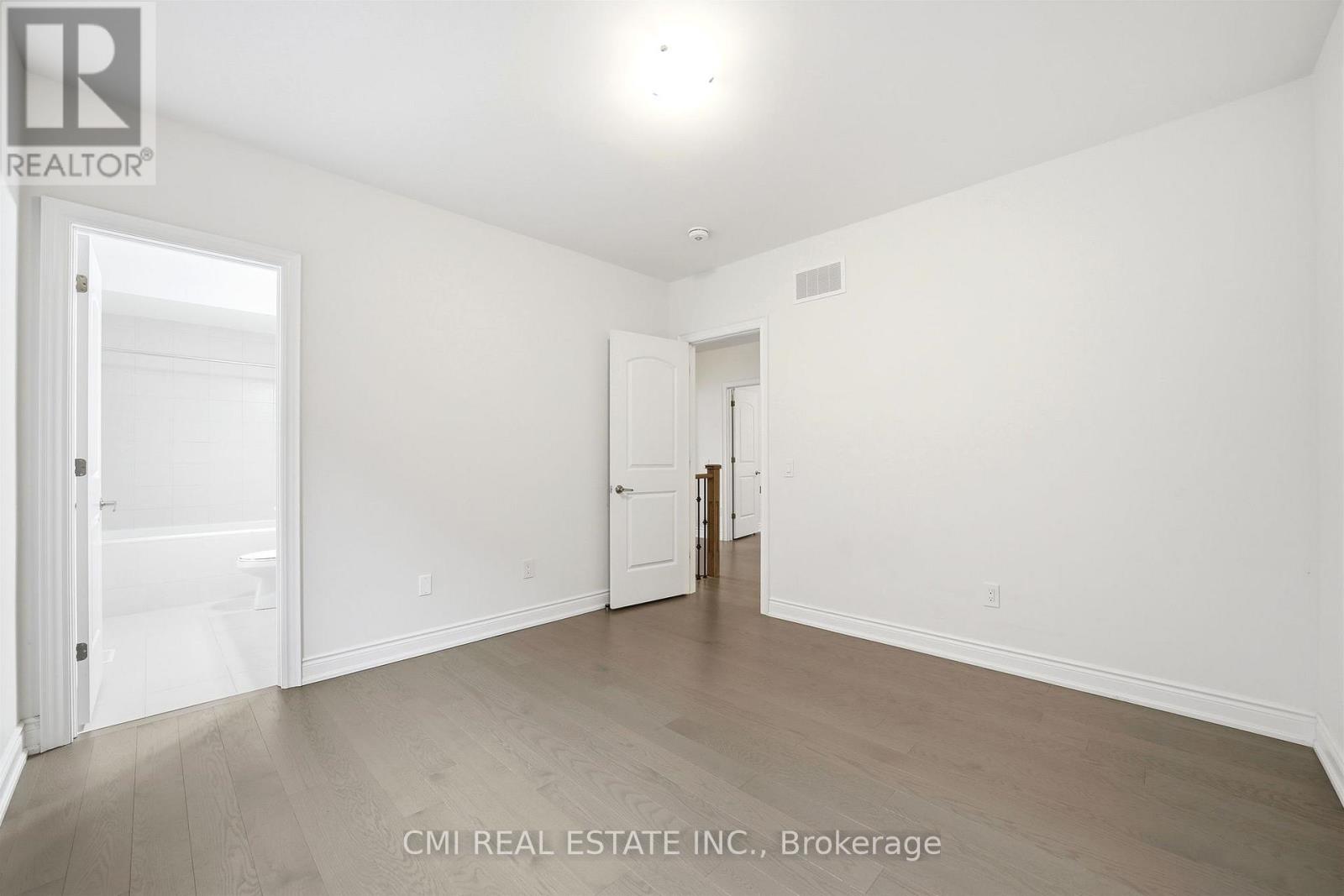 125 Raspberry Ridge Avenue, Caledon, Ontario  L7C 4M9 - Photo 32 - W12961450