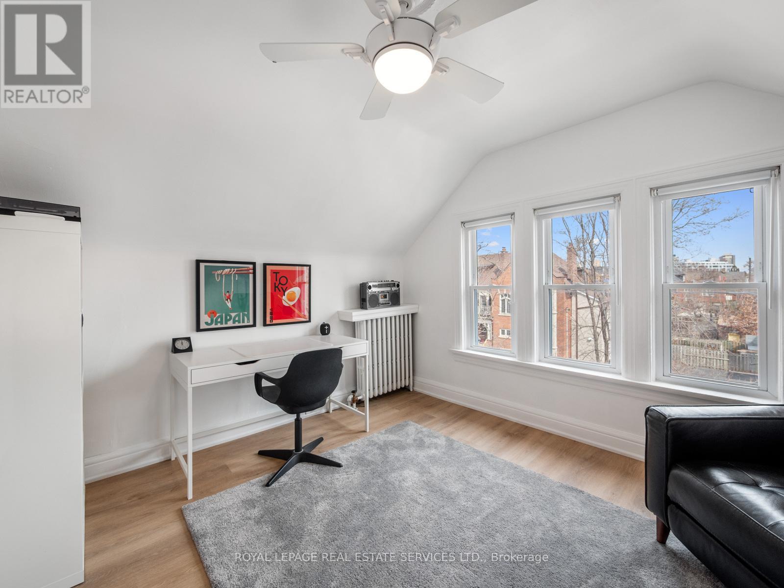 162 Medland Street, Toronto, Ontario  M6P 2N5 - Photo 33 - W12961472