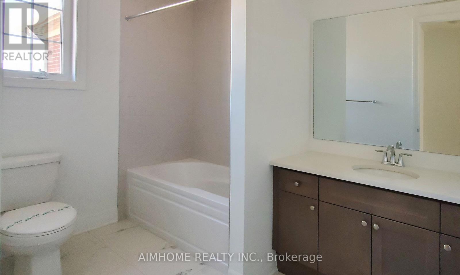 1195 Tanbark Avenue, Oakville, Ontario  L6H 3X1 - Photo 12 - W12961480