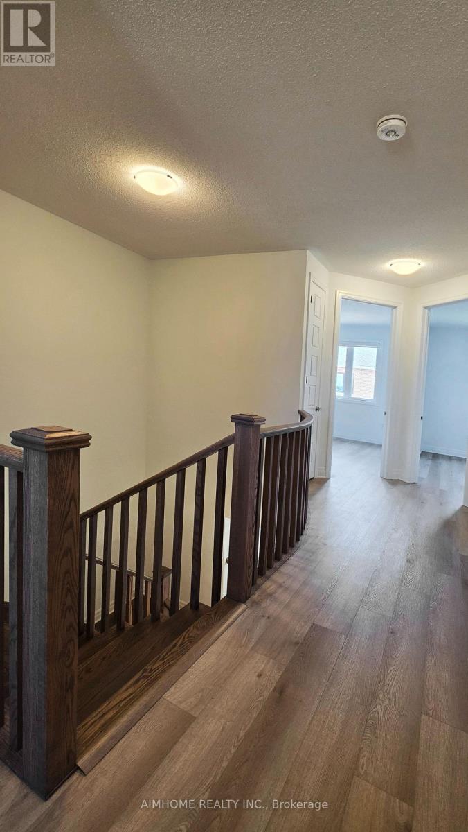 1195 Tanbark Avenue, Oakville, Ontario  L6H 3X1 - Photo 13 - W12961480