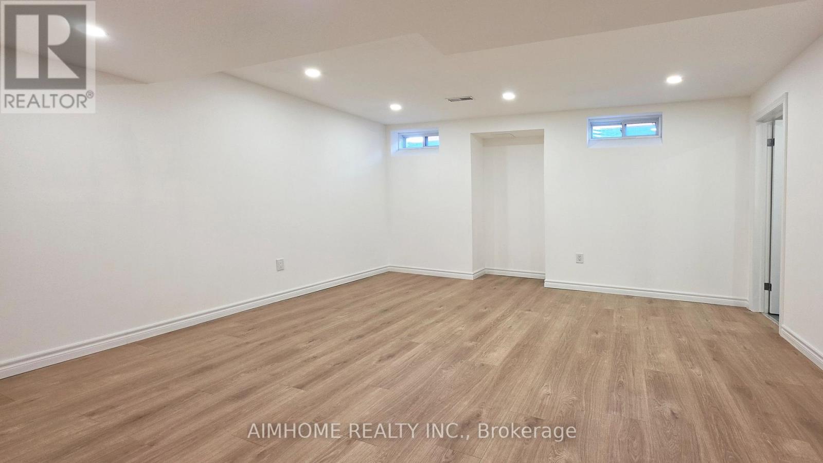 1195 Tanbark Avenue, Oakville, Ontario  L6H 3X1 - Photo 18 - W12961480