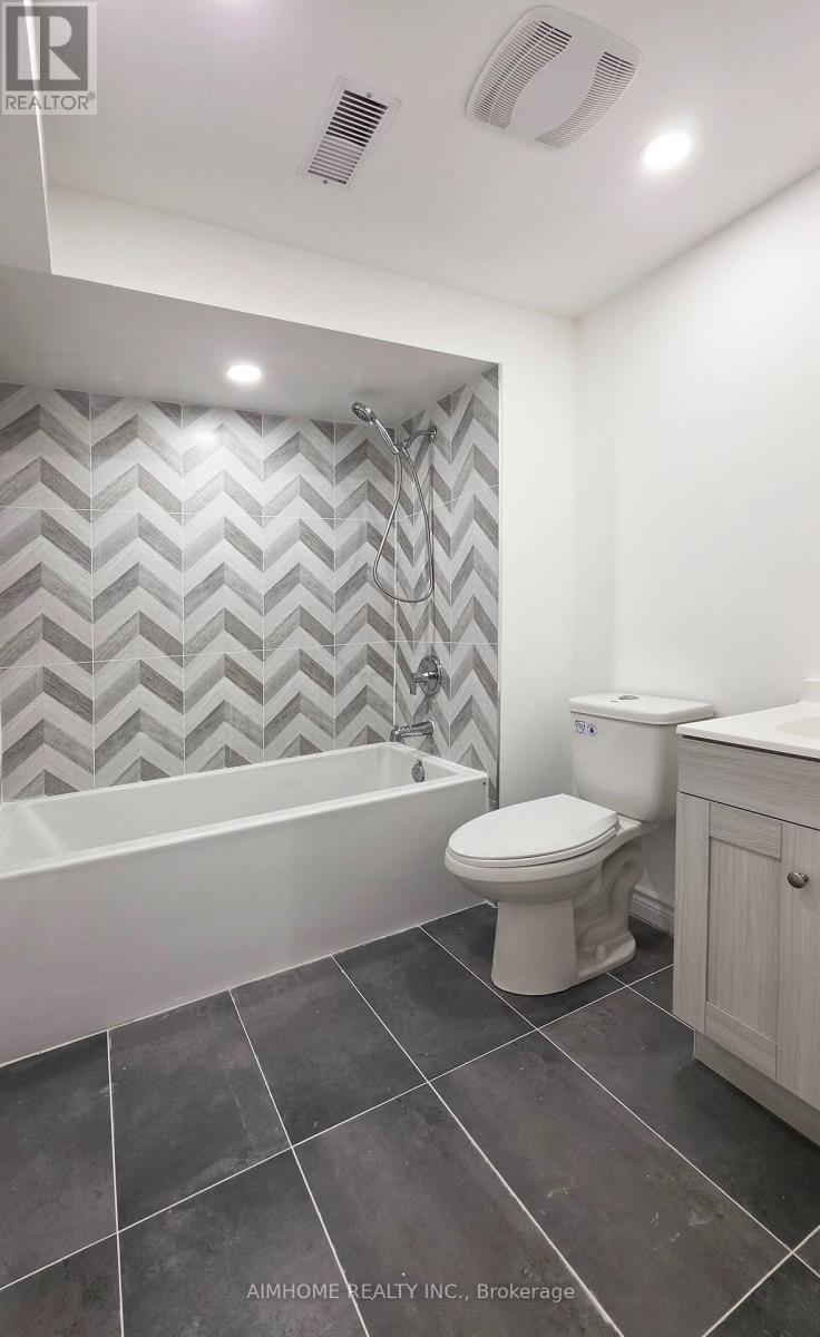 1195 Tanbark Avenue, Oakville, Ontario  L6H 3X1 - Photo 20 - W12961480