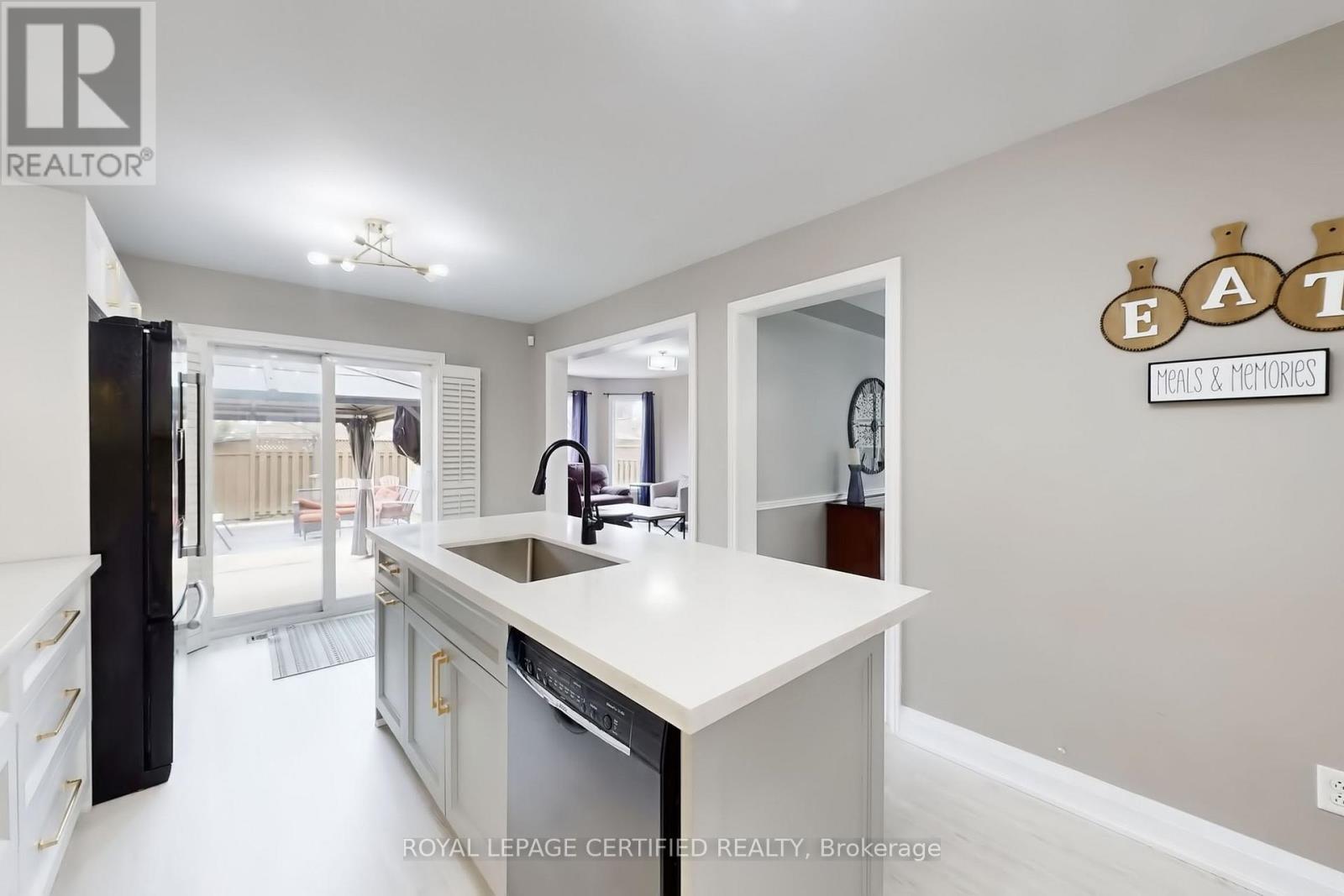 57 Humbershed Crescent, Caledon, Ontario  L7E 2X4 - Photo 11 - W12961496