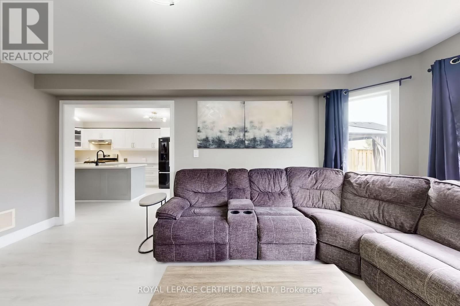 57 Humbershed Crescent, Caledon, Ontario  L7E 2X4 - Photo 4 - W12961496