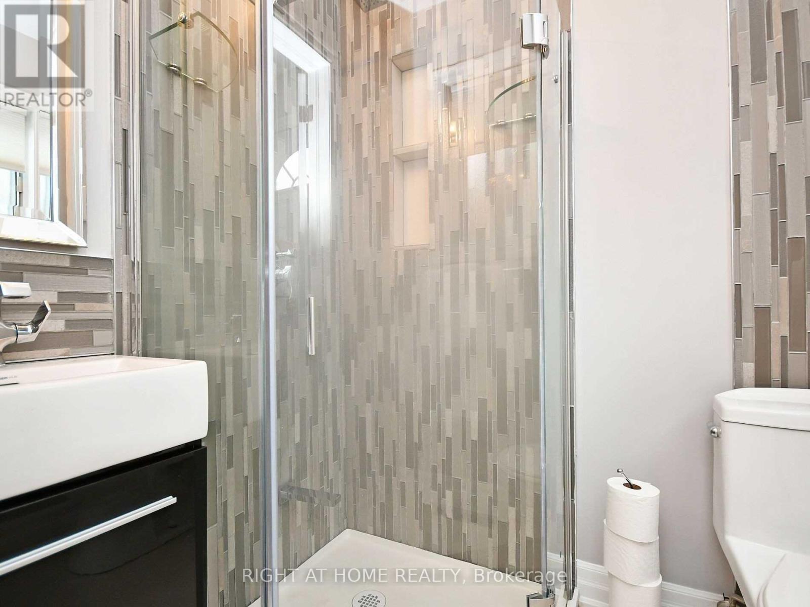 2123 Cliff Road, Mississauga, Ontario  L5A 2N6 - Photo 22 - W12961508