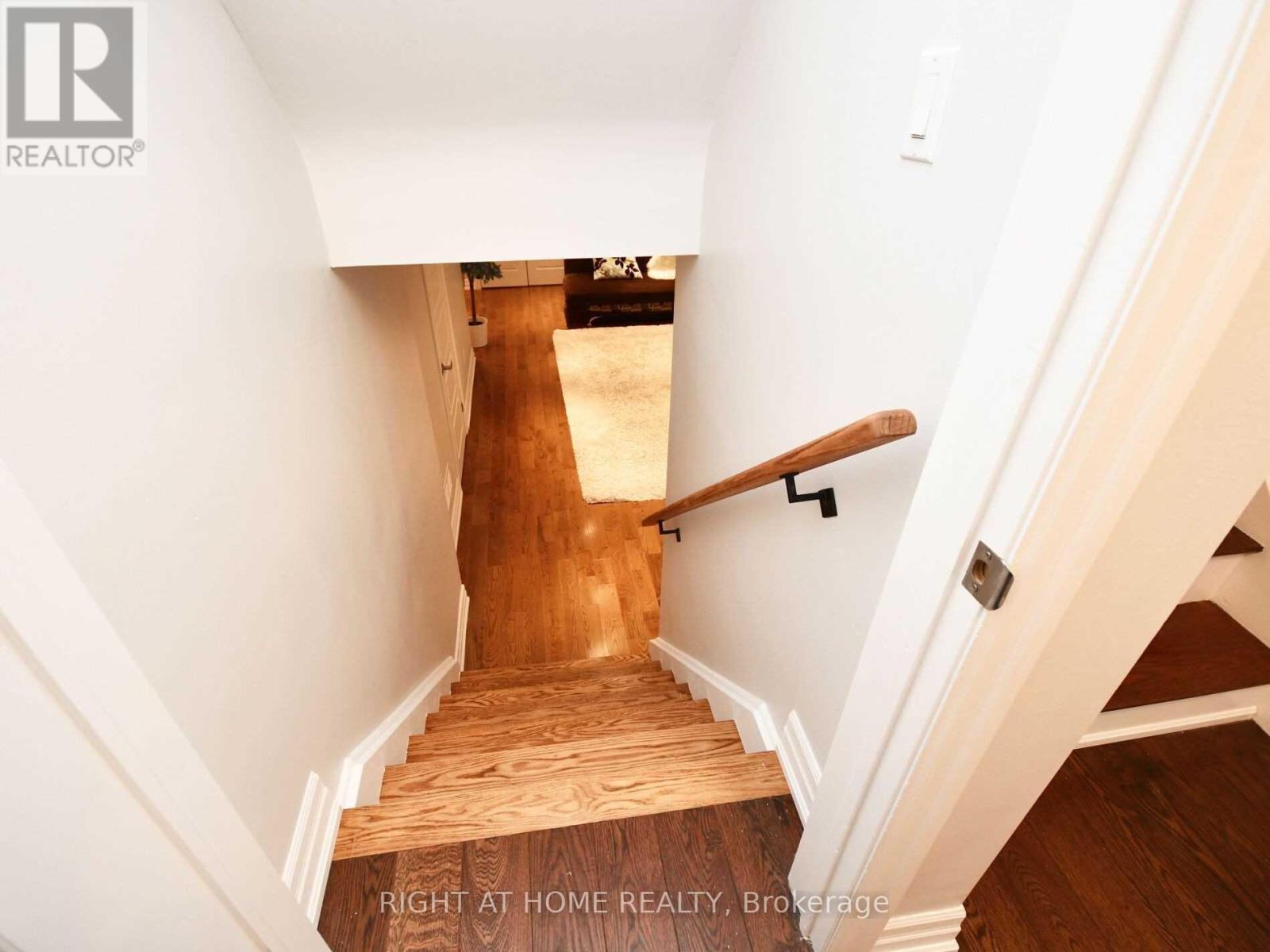 2123 Cliff Road, Mississauga, Ontario  L5A 2N6 - Photo 23 - W12961508