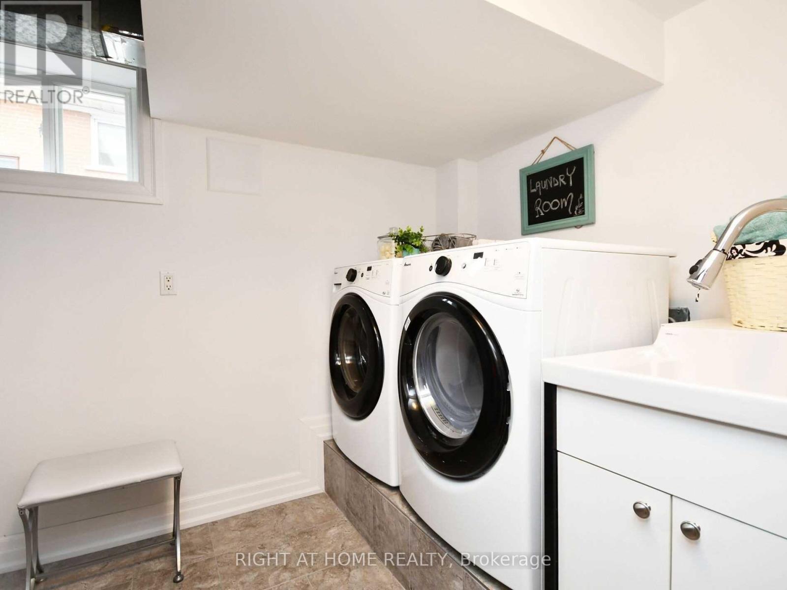 2123 Cliff Road, Mississauga, Ontario  L5A 2N6 - Photo 27 - W12961508