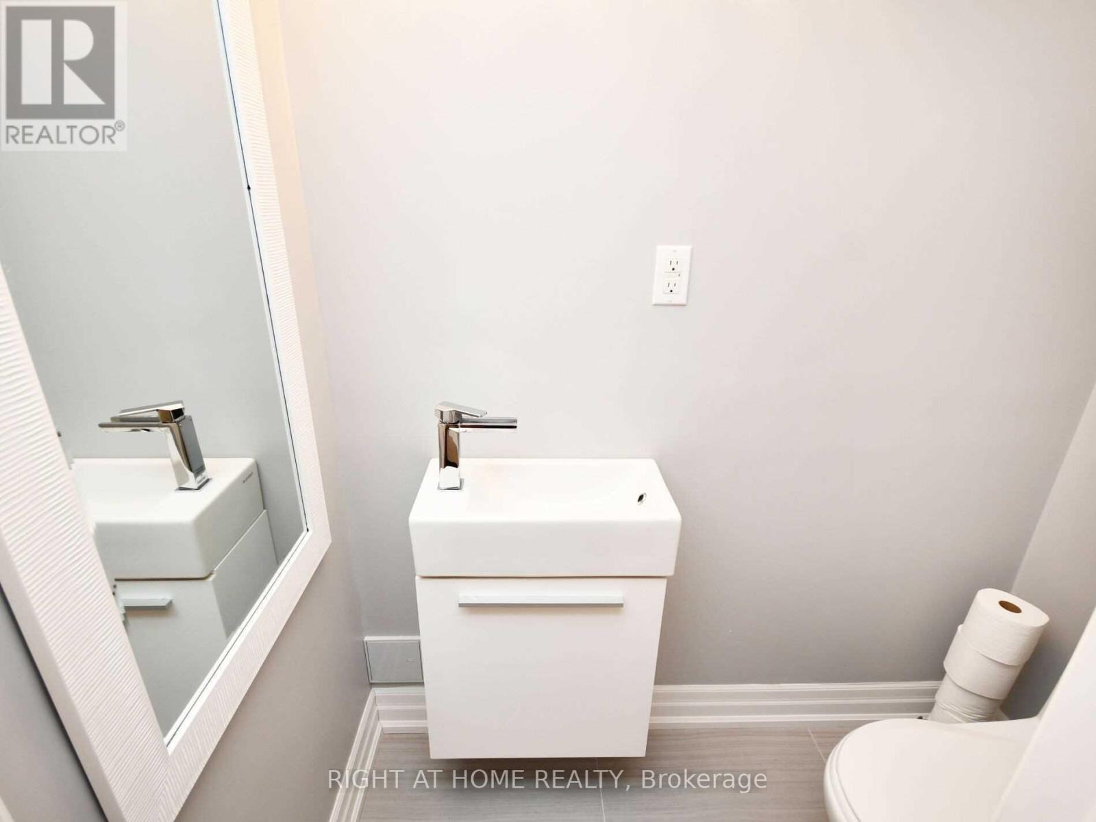 2123 Cliff Road, Mississauga, Ontario  L5A 2N6 - Photo 28 - W12961508