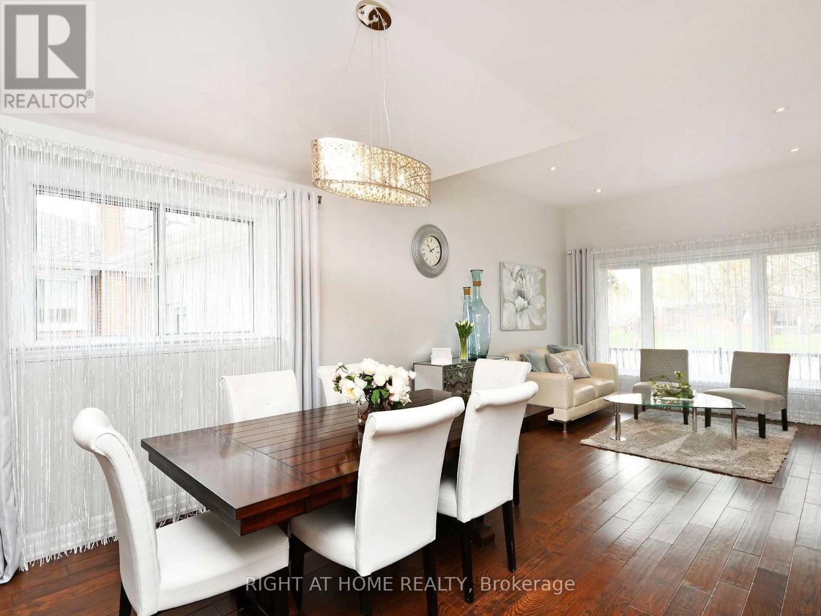 2123 Cliff Road, Mississauga, Ontario  L5A 2N6 - Photo 7 - W12961508