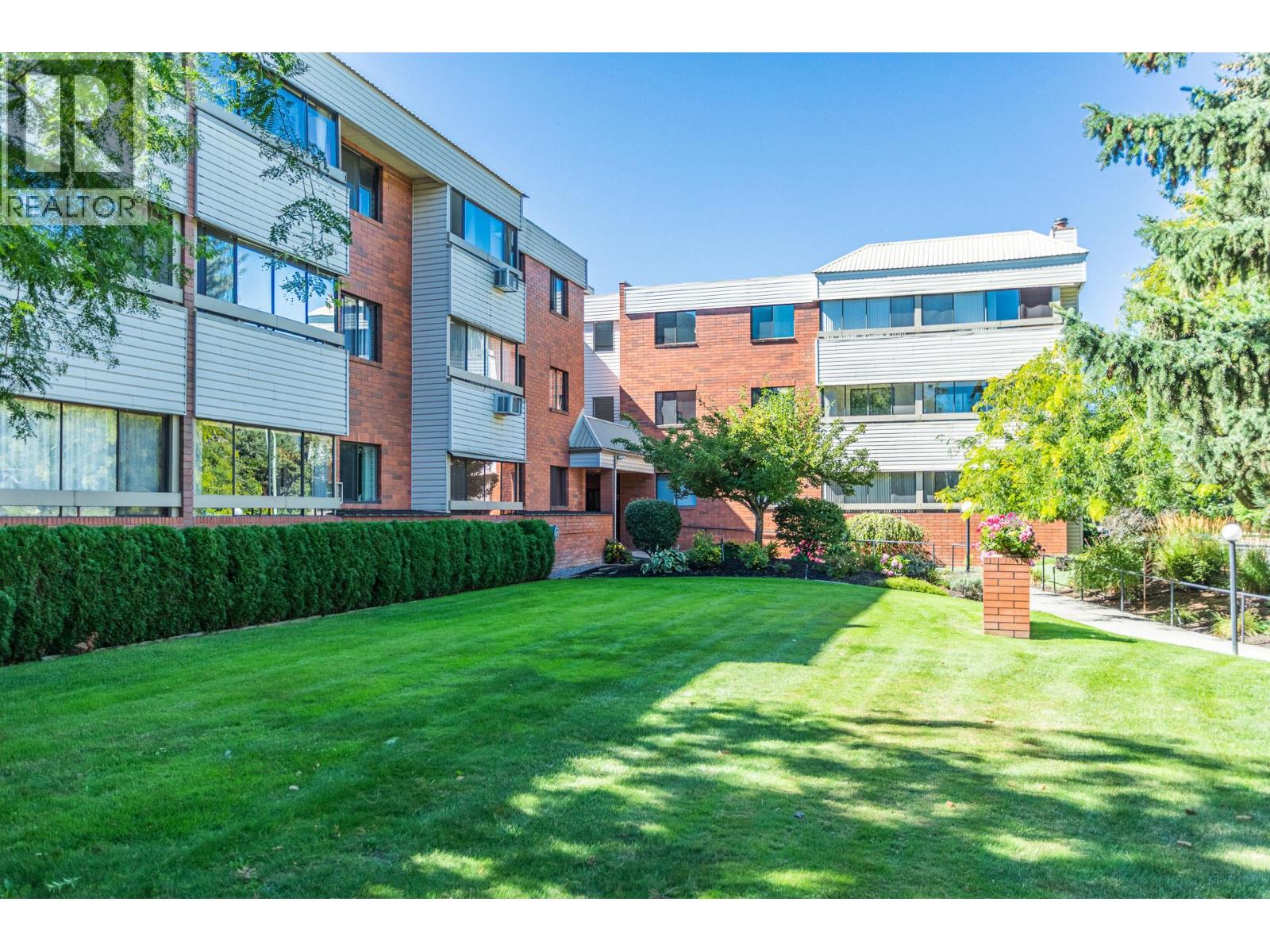 1075 Bernard Avenue Unit# 114, Kelowna, British Columbia V1Y 6P7 - Photo 3 - 10366905