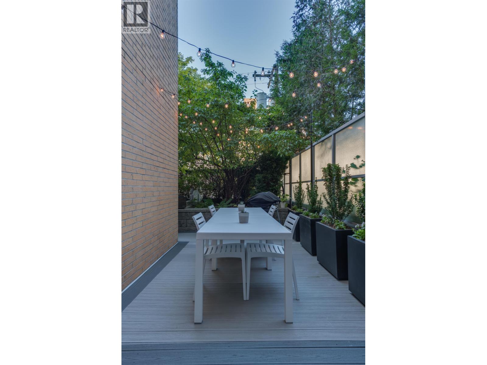 Listing Picture 22 of 31 : 213 221 UNION STREET, Vancouver / 溫哥華 - 魯藝地產 Yvonne Lu Group - MLS Medallion Club Member