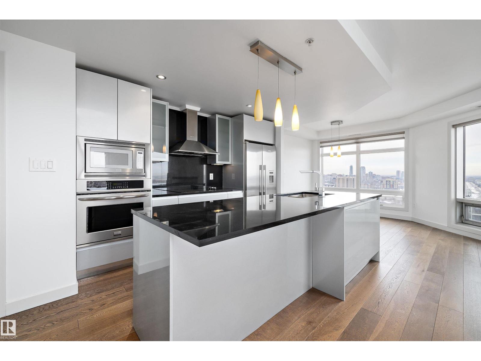 #1704 10388 105 St Nw, Edmonton, Alberta  T5J 0C2 - Photo 3 - E4472666