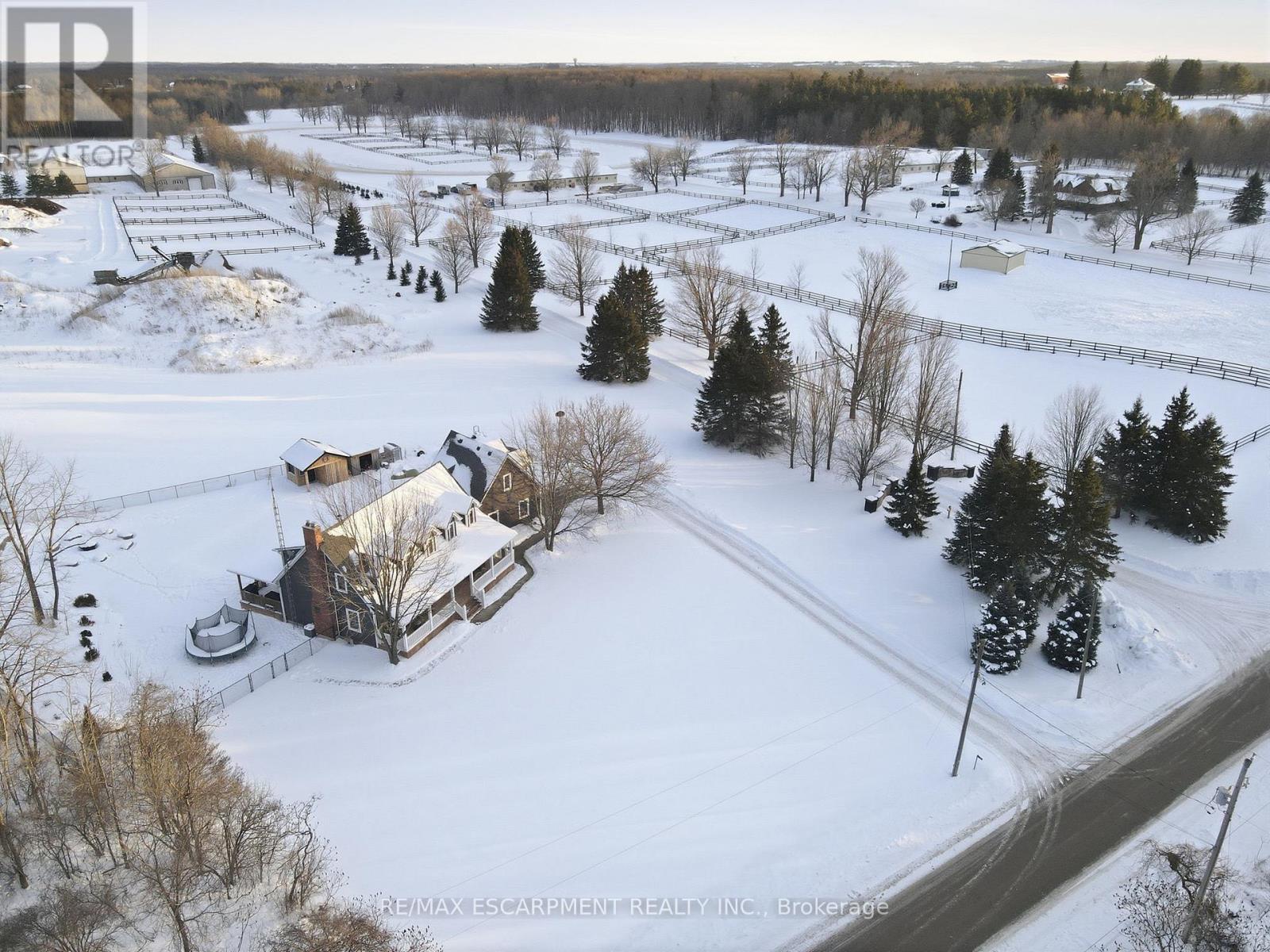 192 Concession 14 E, Hamilton, Ontario  N0B 2J0 - Photo 3 - X12961326