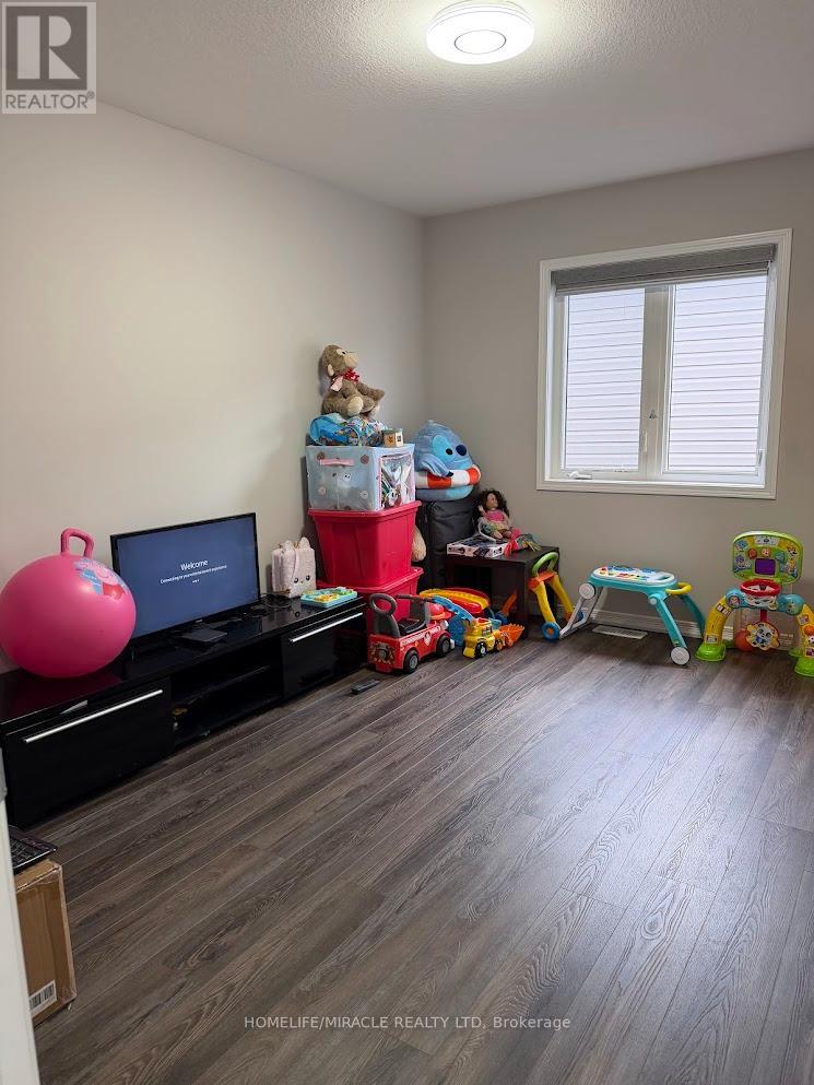 67 Saddlebrook Court, Kitchener, Ontario  N2R 0P6 - Photo 11 - X12961342