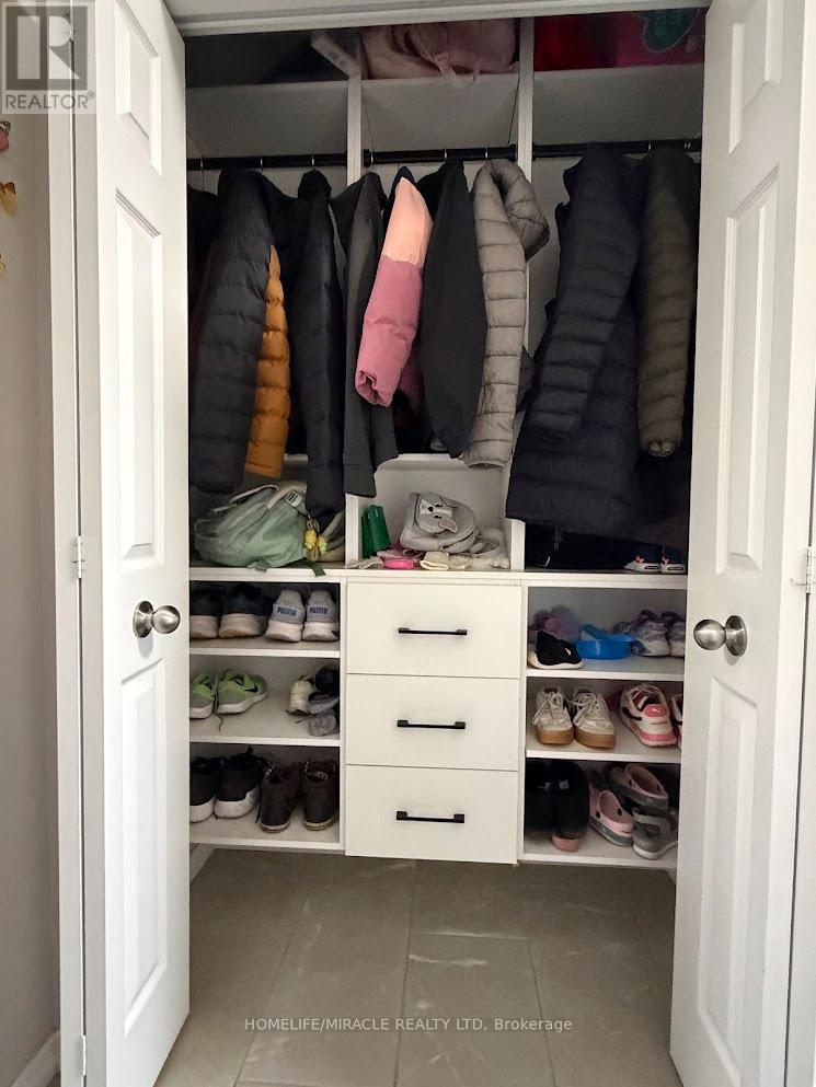 67 Saddlebrook Court, Kitchener, Ontario  N2R 0P6 - Photo 25 - X12961342