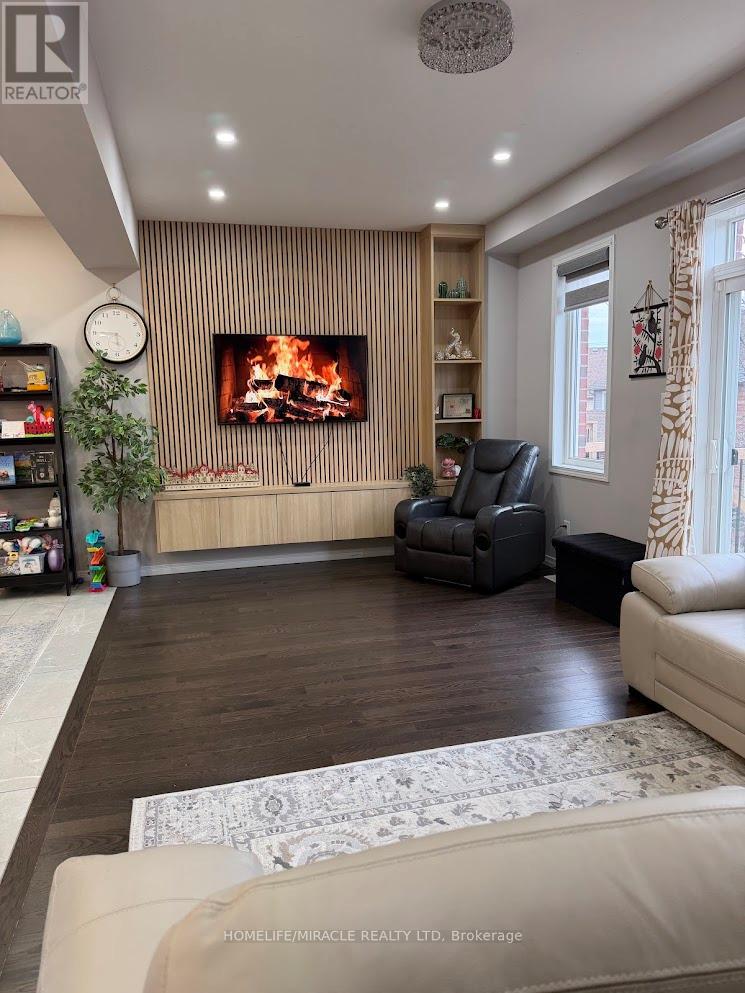 67 Saddlebrook Court, Kitchener, Ontario  N2R 0P6 - Photo 30 - X12961342