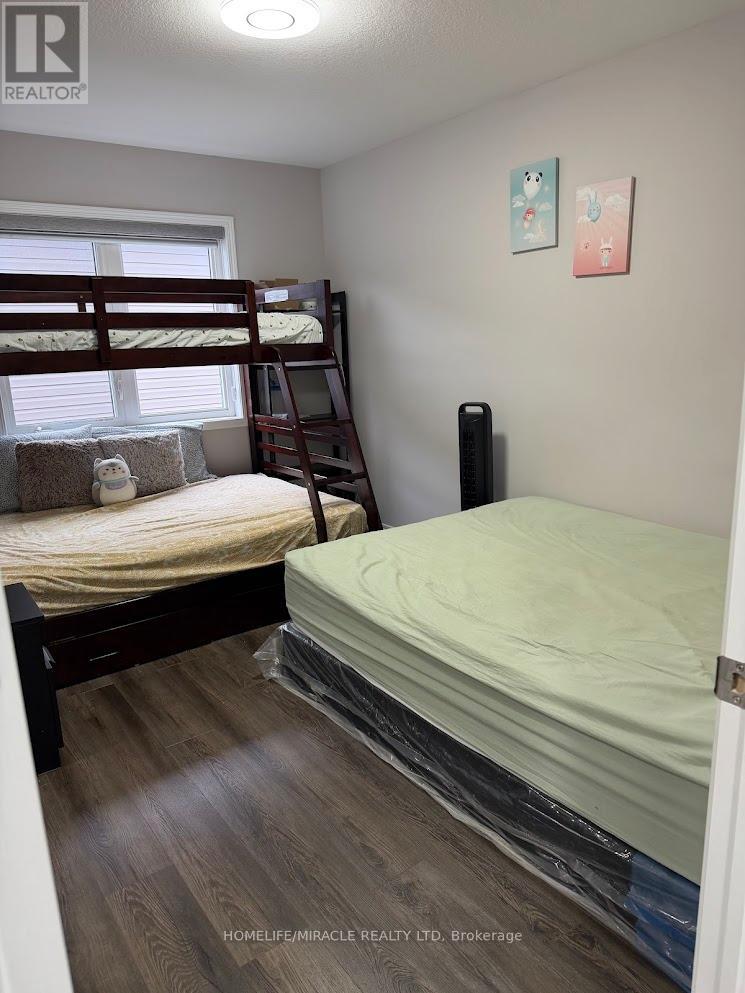 67 Saddlebrook Court, Kitchener, Ontario  N2R 0P6 - Photo 8 - X12961342