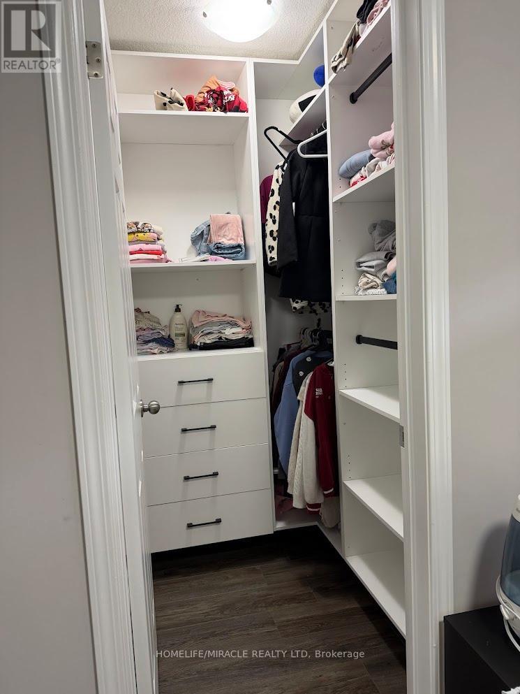 67 Saddlebrook Court, Kitchener, Ontario  N2R 0P6 - Photo 9 - X12961342