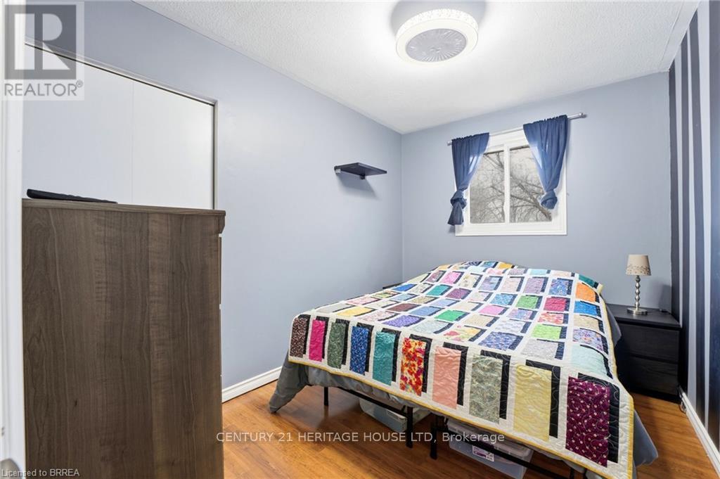 179 Banbury Road, Brantford, Ontario  N3P 1E6 - Photo 12 - X12961346