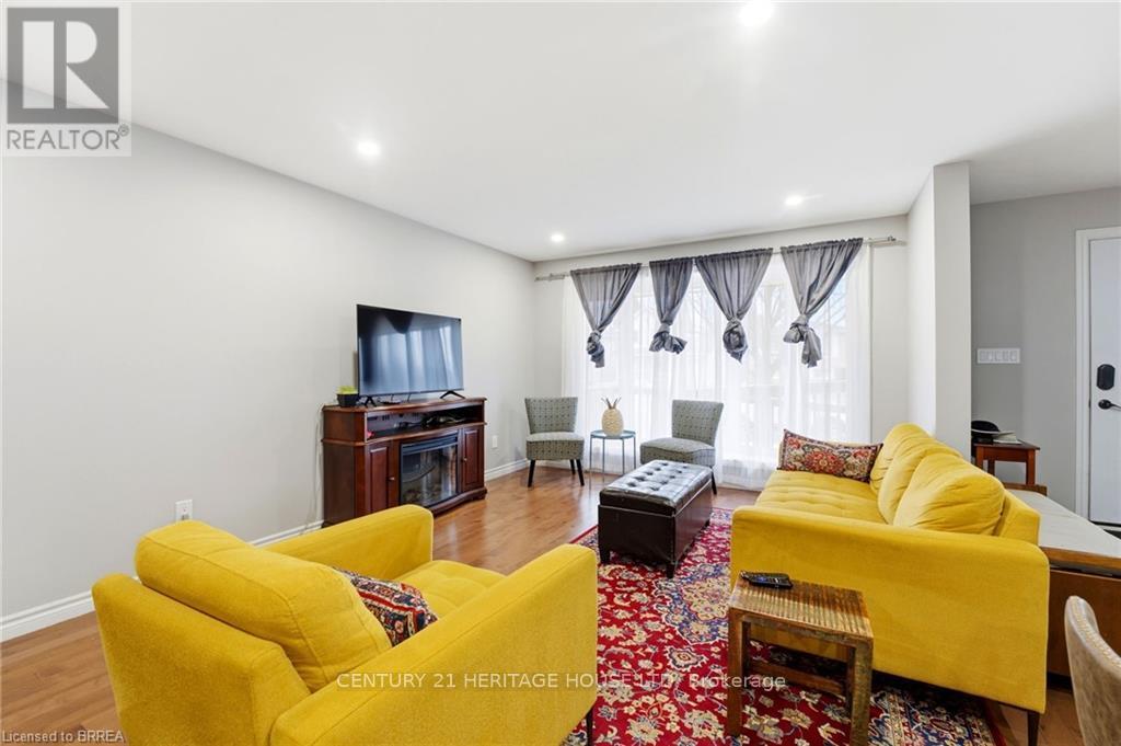 179 Banbury Road, Brantford, Ontario  N3P 1E6 - Photo 7 - X12961346