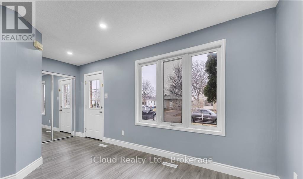 967 Prosperity Court, London East, Ontario  N5V 5C7 - Photo 2 - X12961412