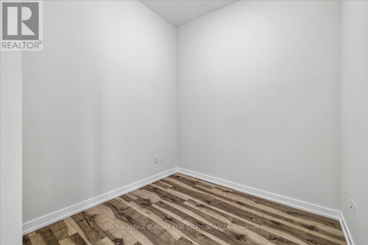 1001 - 81 Robinson Street, Hamilton, Ontario  L8P 0C2 - Photo 12 - X12961418