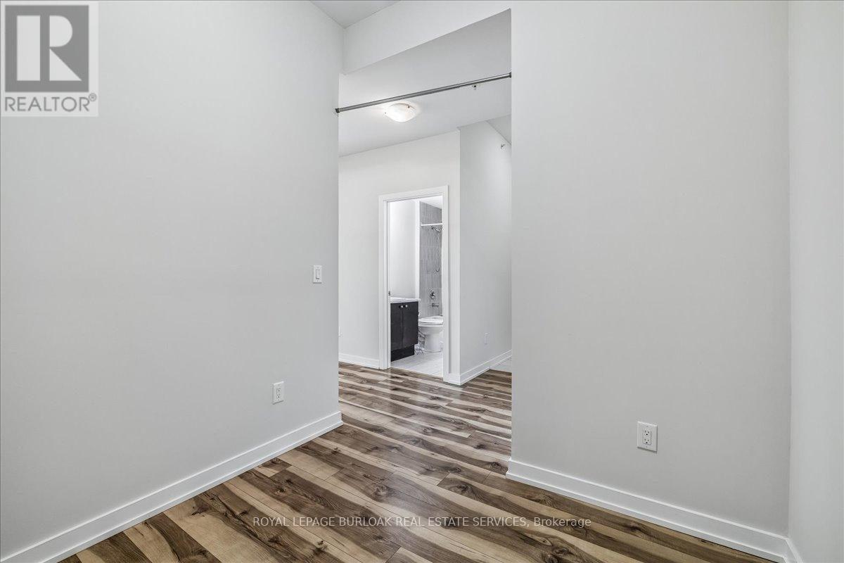 1001 - 81 Robinson Street, Hamilton, Ontario  L8P 0C2 - Photo 13 - X12961418