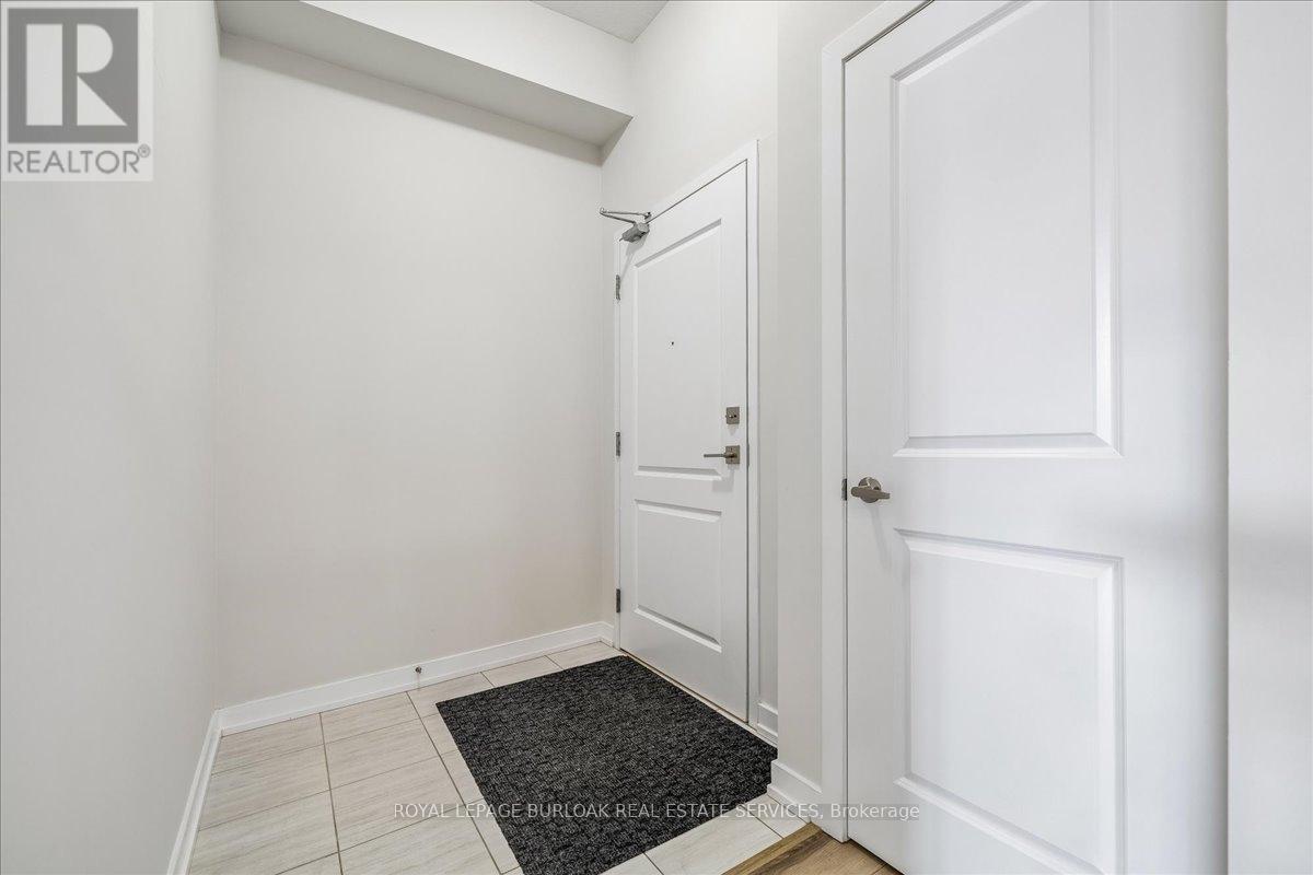 1001 - 81 Robinson Street, Hamilton, Ontario  L8P 0C2 - Photo 8 - X12961418