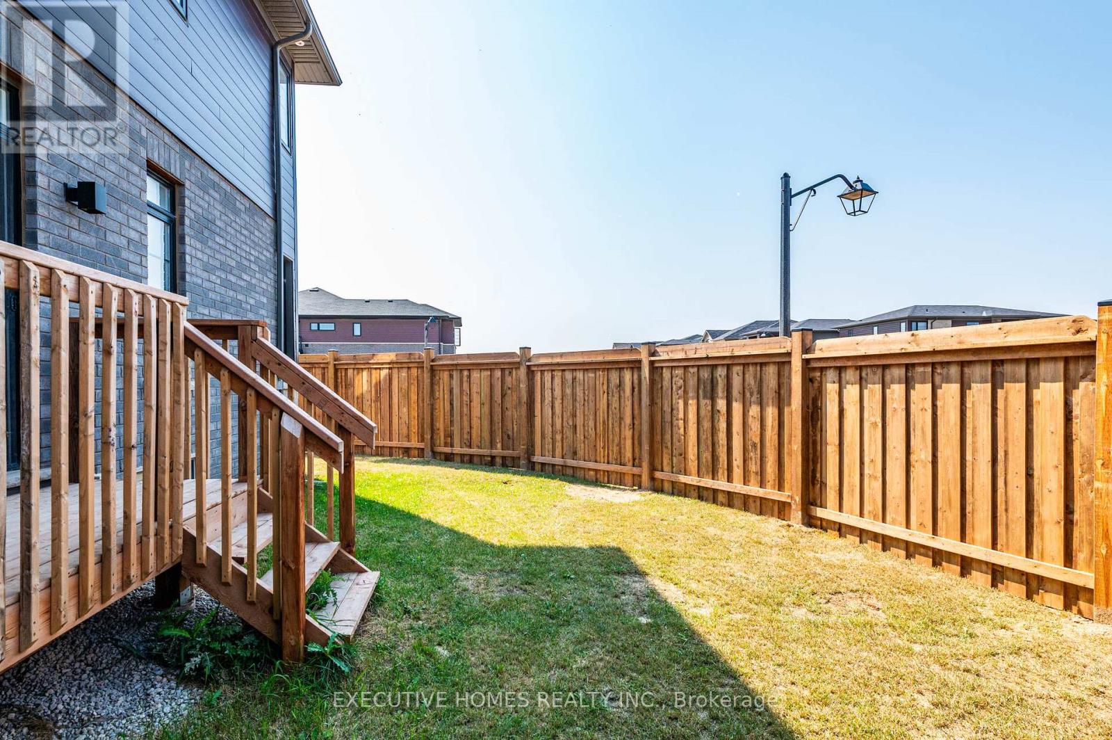 183 Longboat Run W, Brantford, Ontario  N3T 5L5 - Photo 41 - X12961430