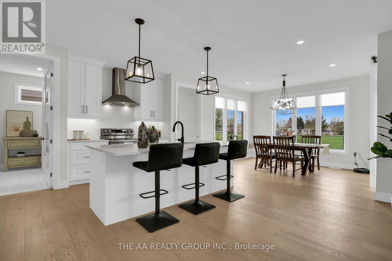 187 Foxborough Place, Thames Centre, Ontario  N0M 2P0 - Photo 18 - X12961454