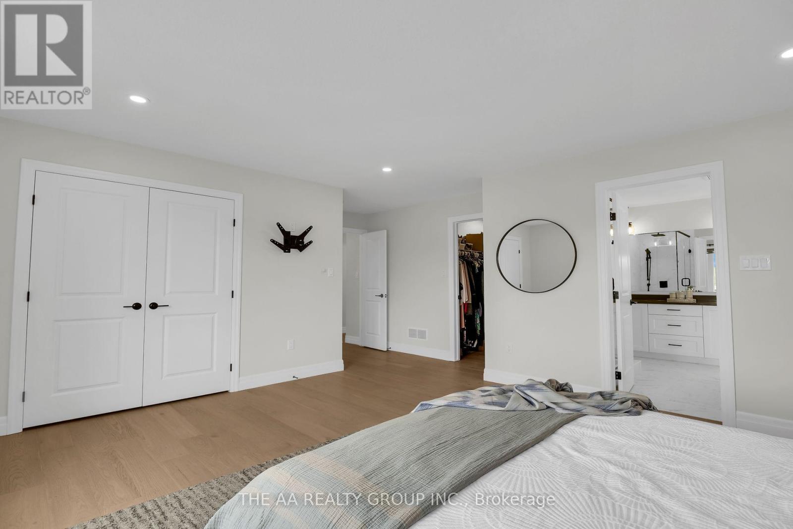 187 Foxborough Place, Thames Centre, Ontario  N0M 2P0 - Photo 28 - X12961454