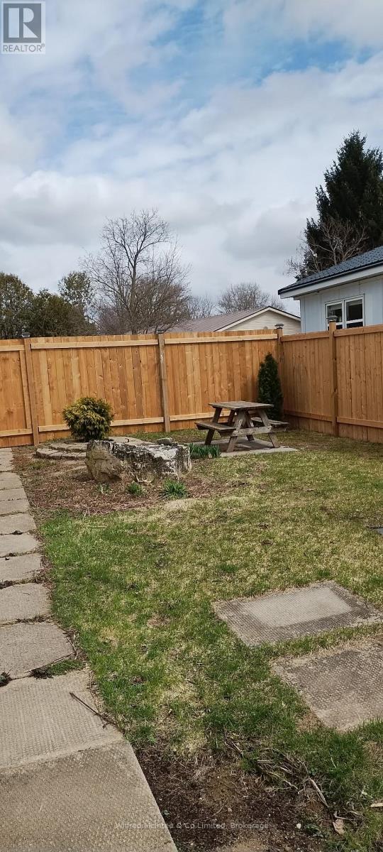 23 Bluejay Court, Brockton, Ontario  N0G 2V0 - Photo 30 - X12719556