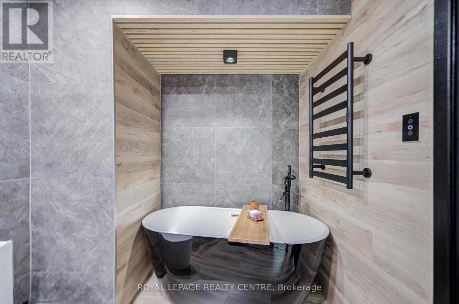 2708 Los Palmas Court S, Mississauga, Ontario  L5N 2G7 - Photo 26 - W12961050