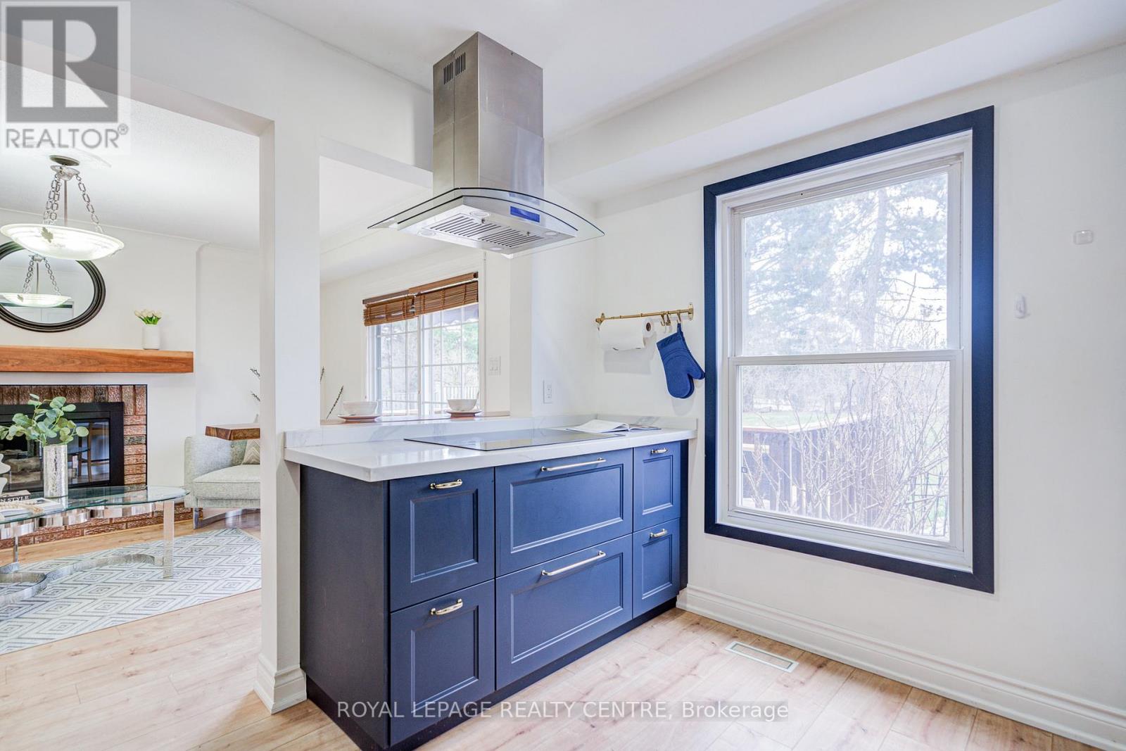 2708 Los Palmas Court S, Mississauga, Ontario  L5N 2G7 - Photo 15 - W12961050