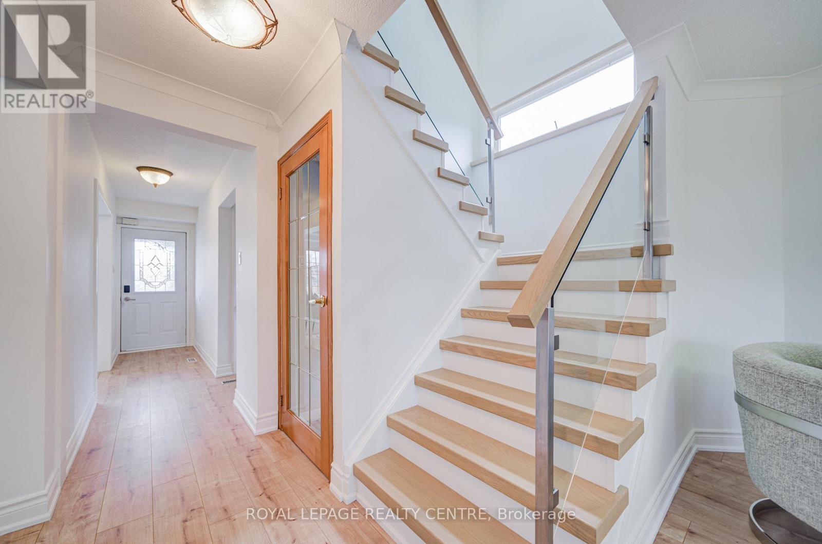 2708 Los Palmas Court S, Mississauga, Ontario  L5N 2G7 - Photo 7 - W12961050