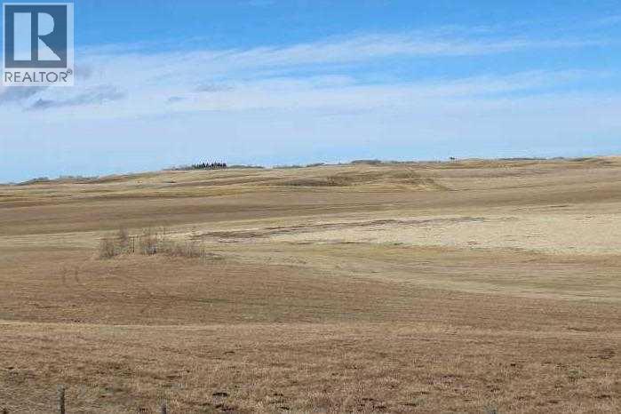 264202 Lochend Road, Rural Rocky View County, Alberta  T4C 1A2 - Photo 14 - A2299356