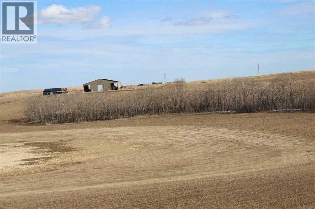 264202 Lochend Road, Rural Rocky View County, Alberta  T4C 1A2 - Photo 9 - A2299356