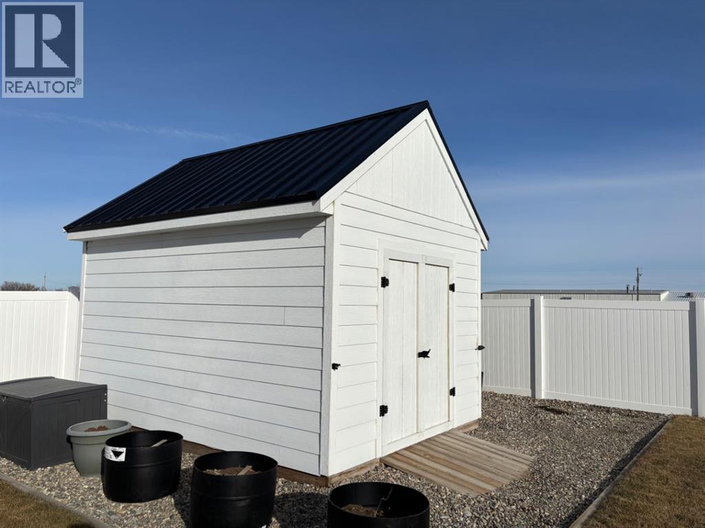 349 E 1 Avenue N, Magrath, Alberta  T0K 1J0 - Photo 39 - A2283786