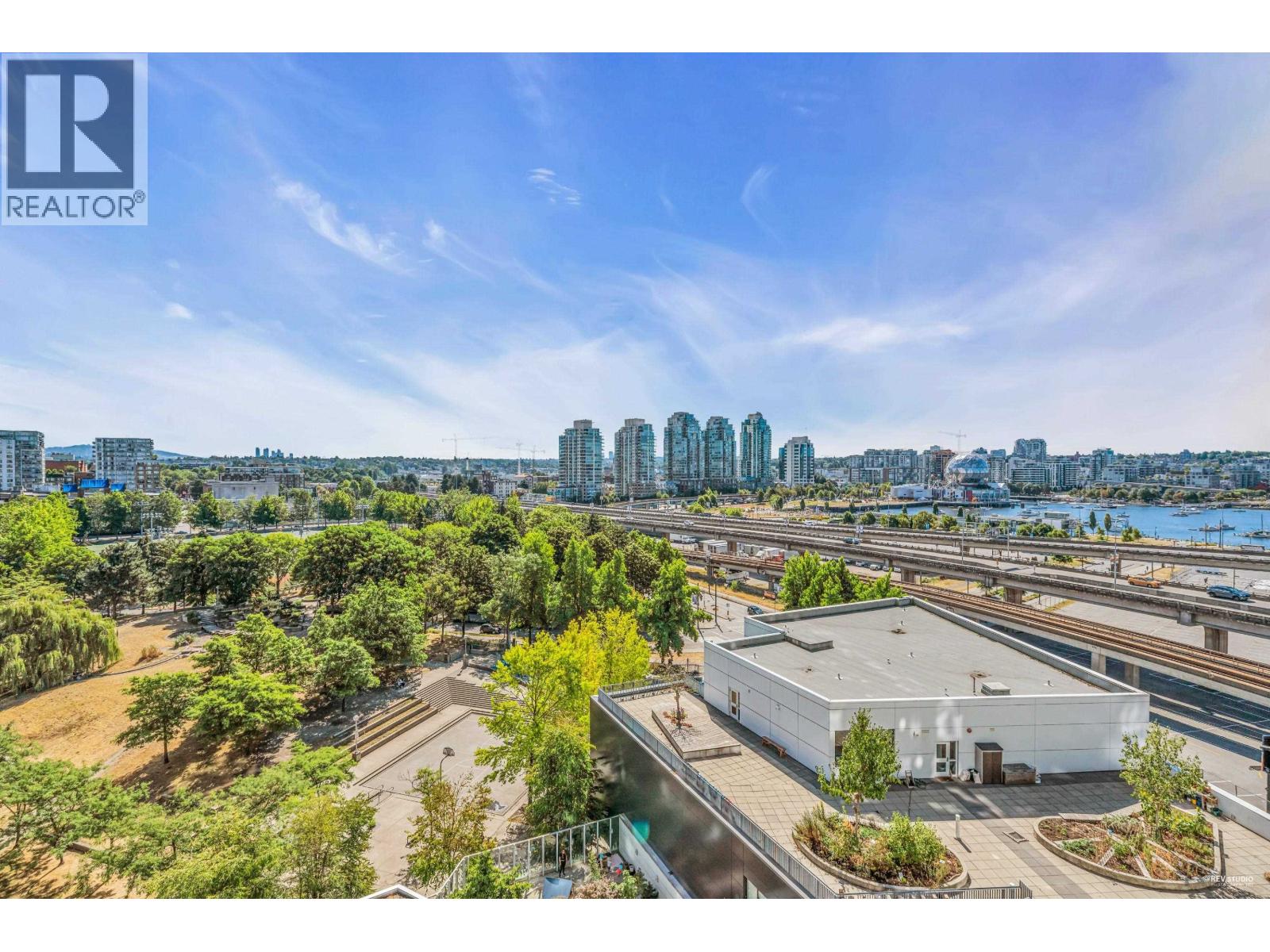 1209 688 ABBOTT STREET, Vancouver, British Columbia