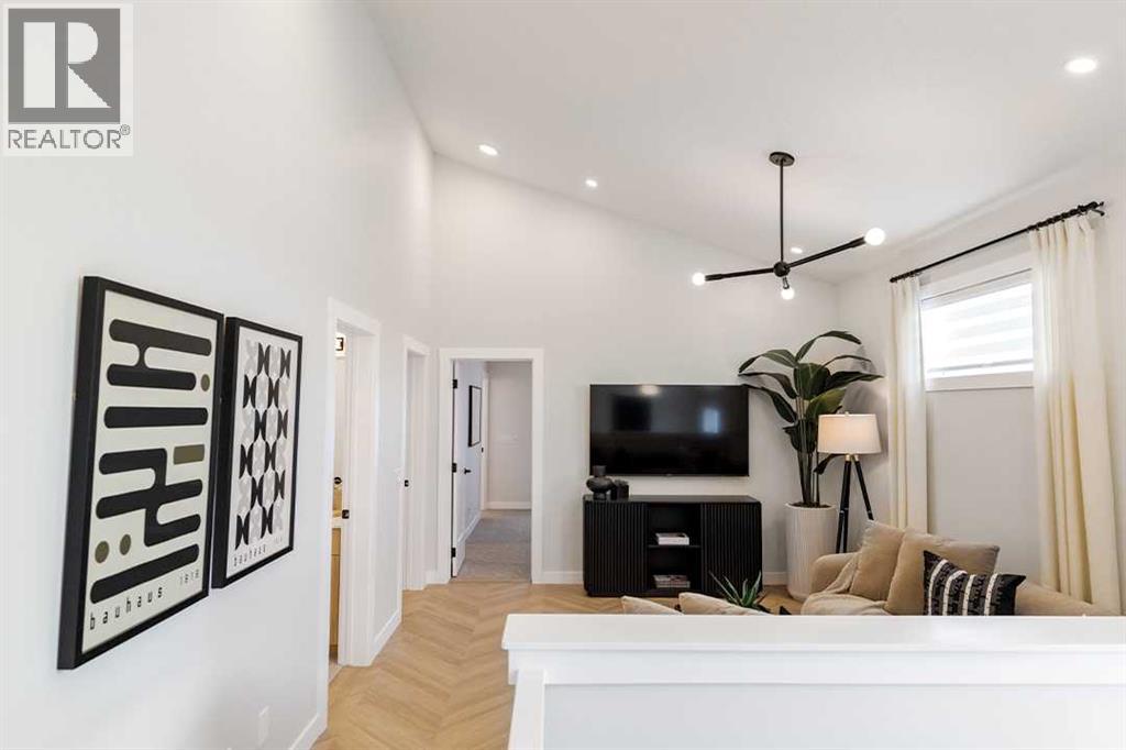 190 Rosemary Gardens Se, Calgary, Alberta  T3S 0E7 - Photo 13 - A2289241