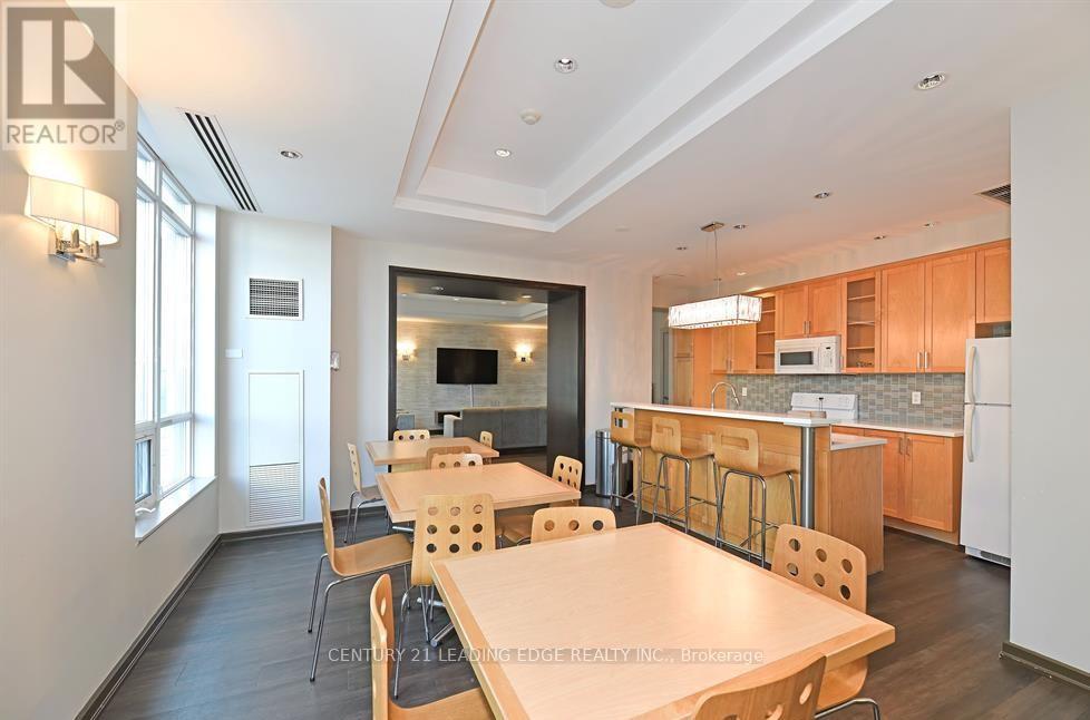 1012 - 212 Eglinton Avenue E, Toronto (Mount Pleasant West), Ontario  M4P 0A3 - Photo 24 - C12903620