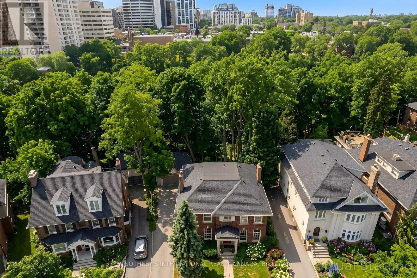 16 Rose Park Crescent, Toronto, Ontario  M4T 1P9 - Photo 3 - C12914796