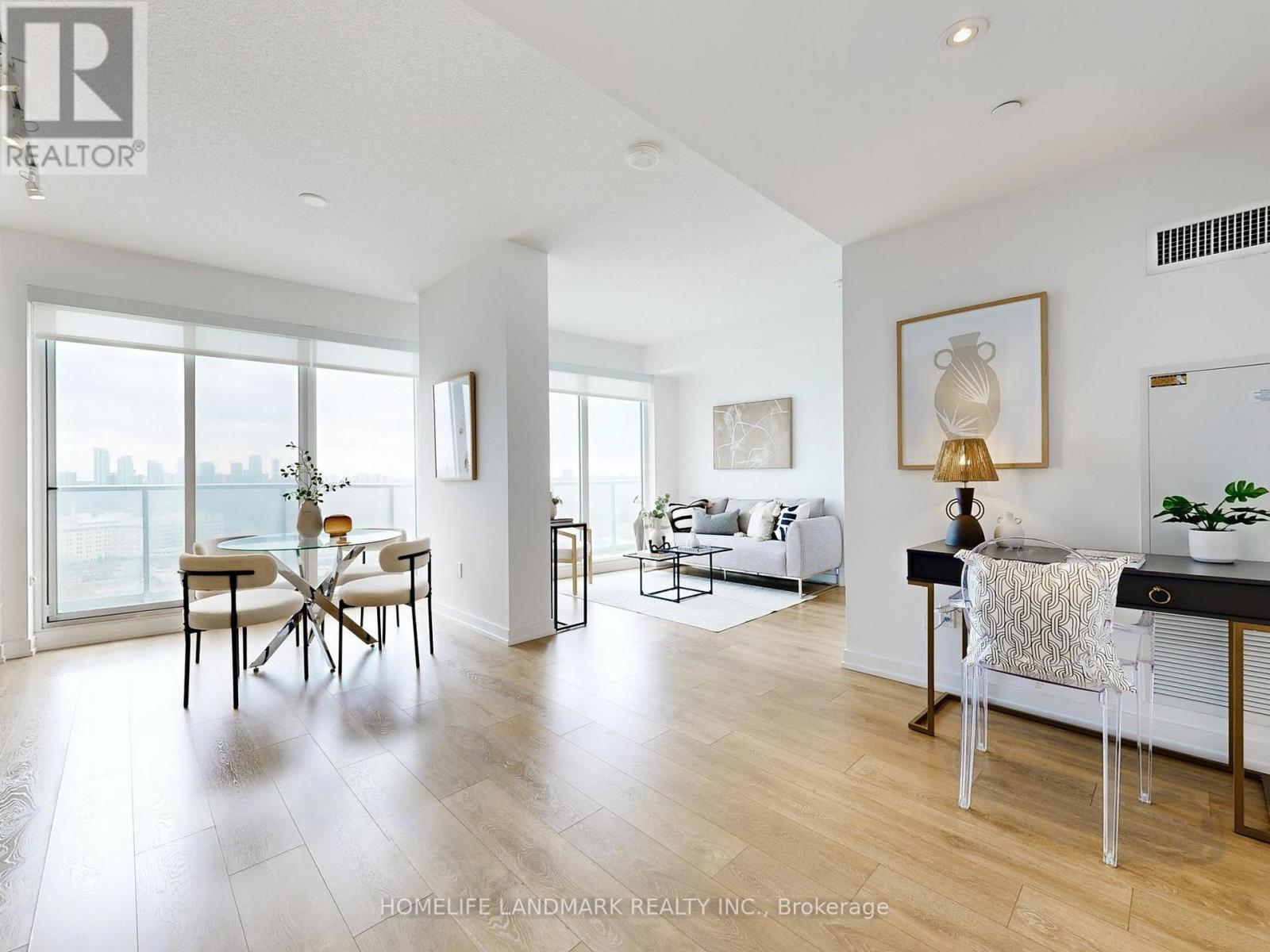 2011 - 117 Mcmahon Drive, Toronto, Ontario  M2K 0E4 - Photo 6 - C12958918