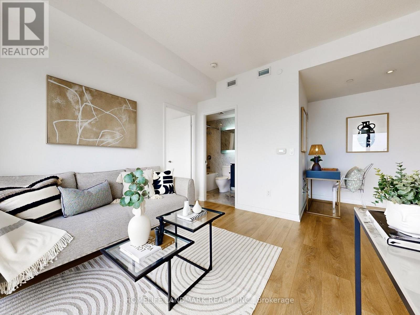 2011 - 117 Mcmahon Drive, Toronto, Ontario  M2K 0E4 - Photo 9 - C12958918