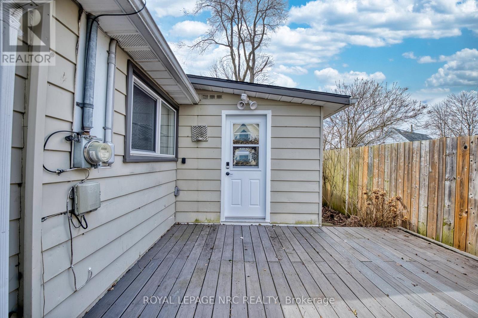 15 Loomis Crescent, Fort Erie, Ontario  L0S 1B0 - Photo 18 - X12961556