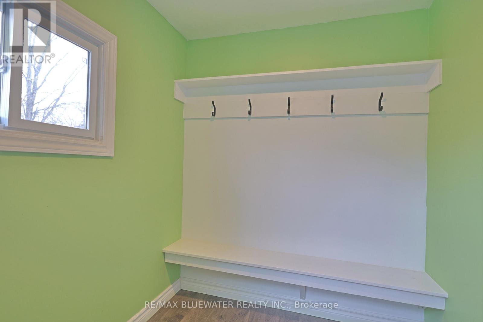 8296 Burwell Road, Lambton Shores, Ontario  N0M 1T0 - Photo 13 - X12844610