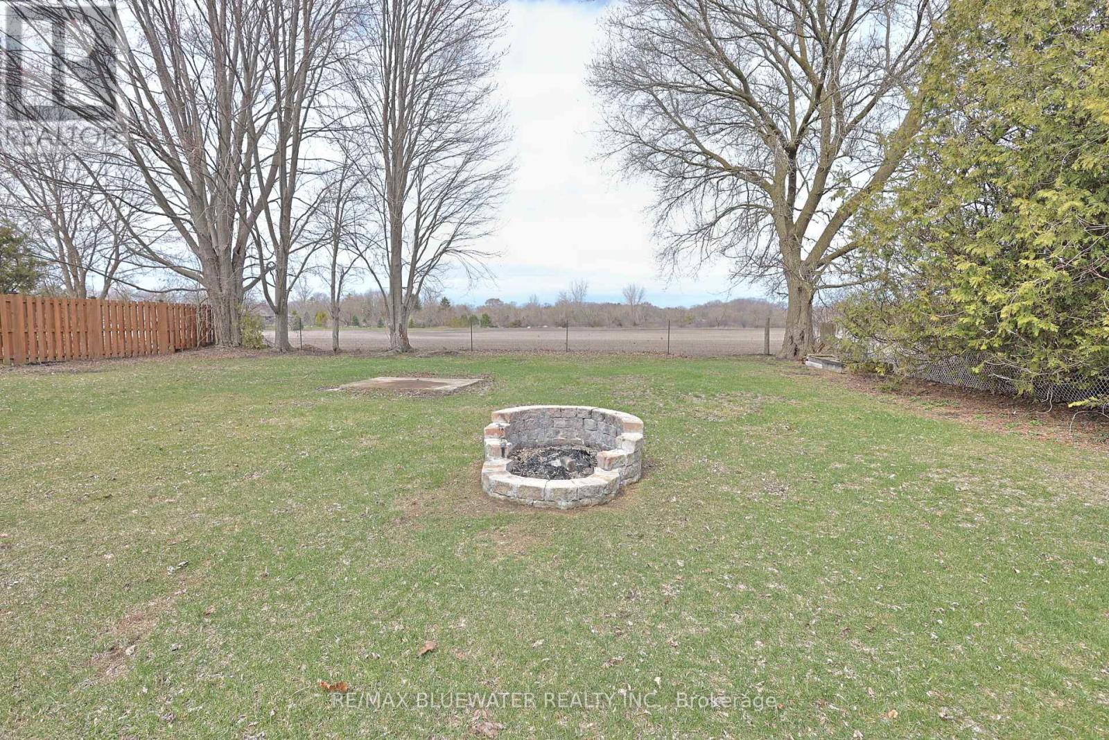 8296 Burwell Road, Lambton Shores, Ontario  N0M 1T0 - Photo 36 - X12844610