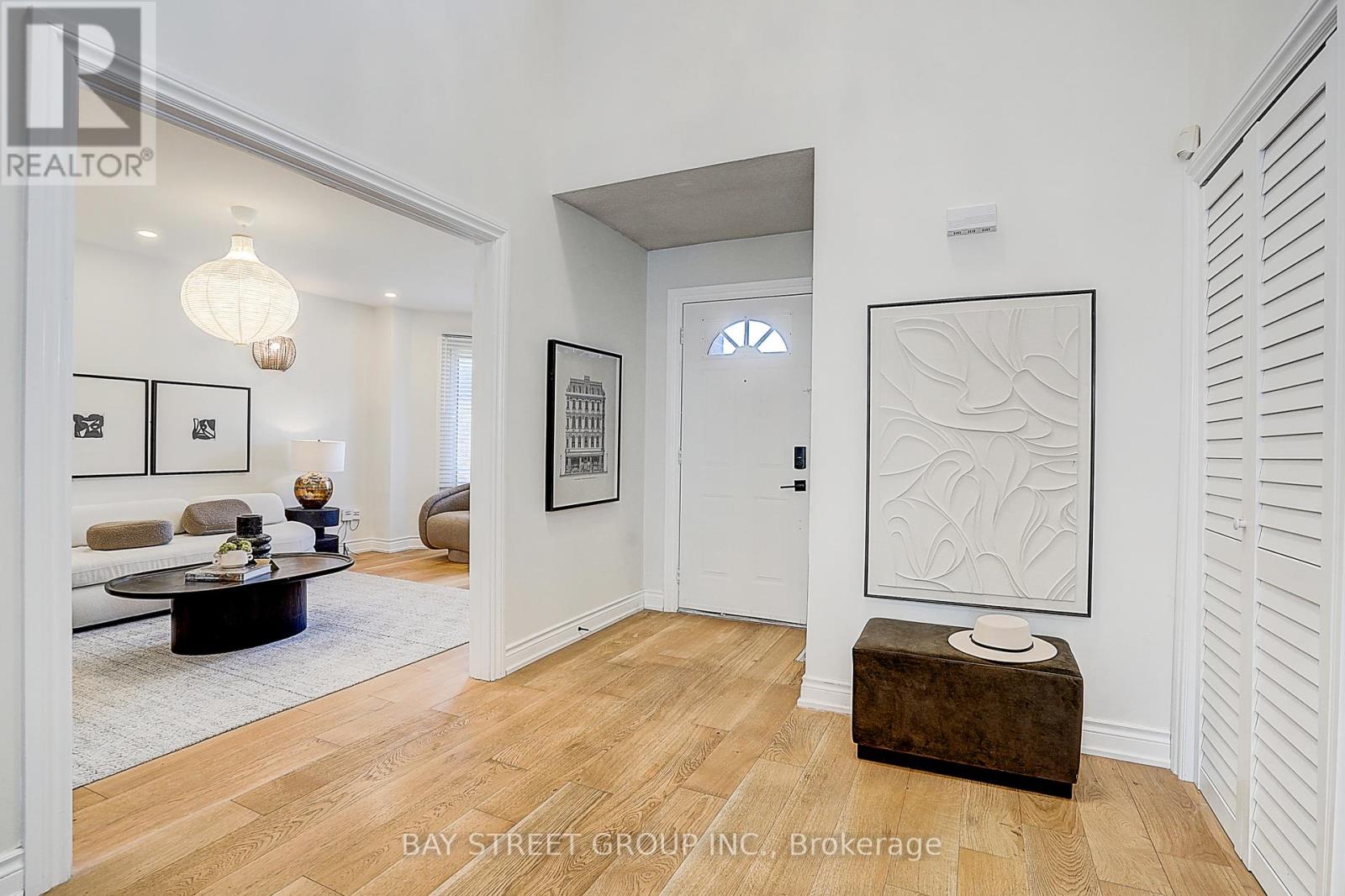 78 John Stiver Crescent, Markham, Ontario  L3R 9B3 - Photo 4 - N12954886