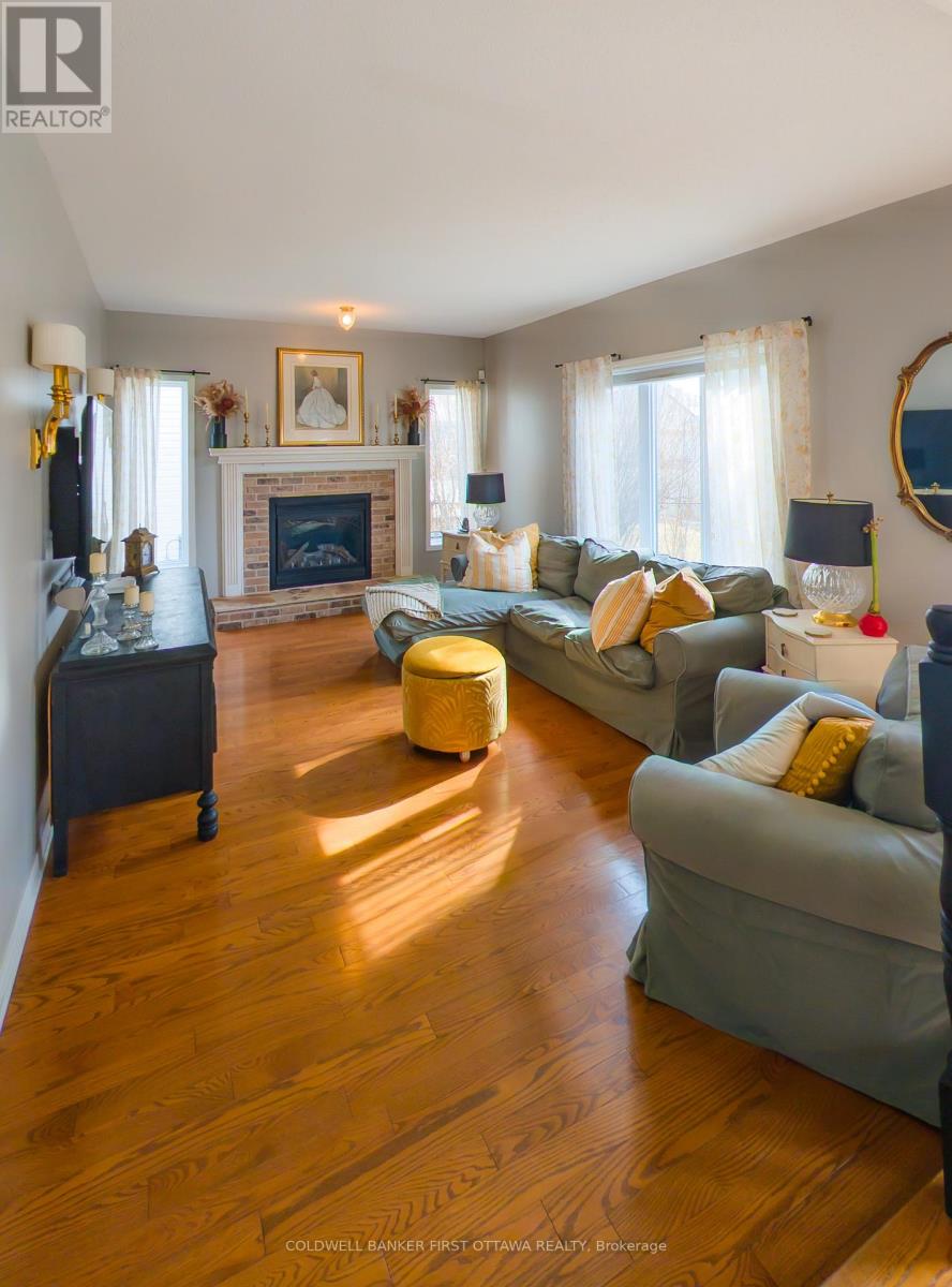 32 James Lewis Avenue, Ottawa, Ontario  K2S 1K5 - Photo 13 - X12956766